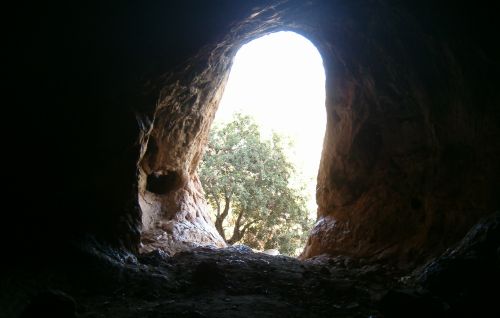 Deep caves above Oren Park