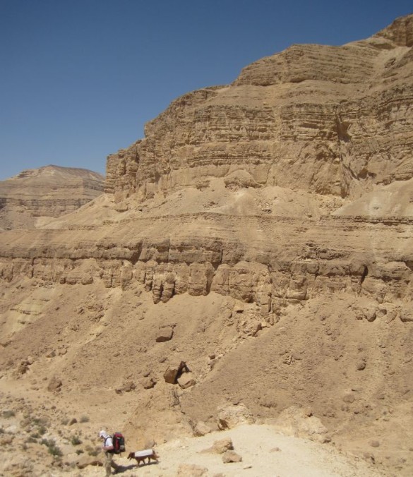 Walking down the Yamin Ascent מעלה ימין