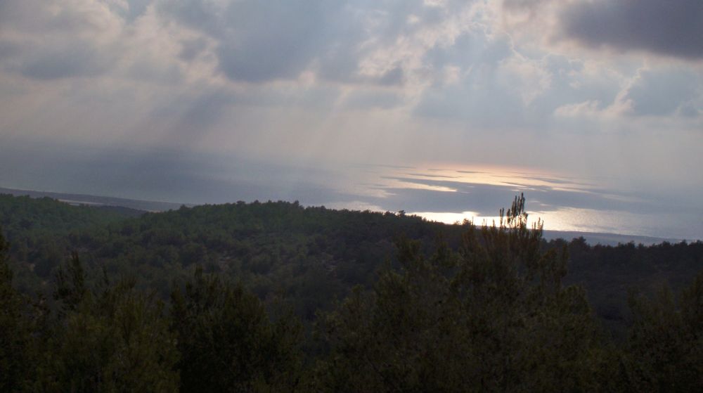 View from the top of Carmel on Red Trail